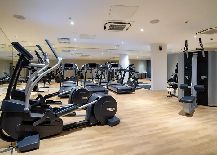 Holiday Inn Express - London Heathrow T4 By Ihg Hillingdon